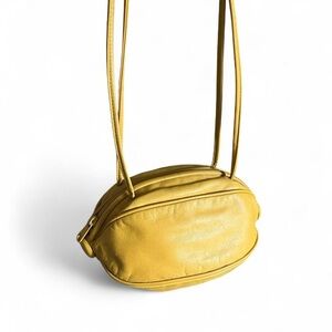 VINTAGE • SAMANTHA SCOTT 1980s 1990s Genuine Leather Lemon Yellow Ball Bag
